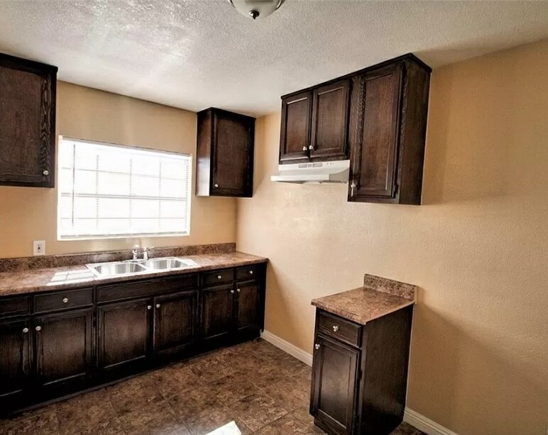 Foto del interior - 3637 Florence Ave