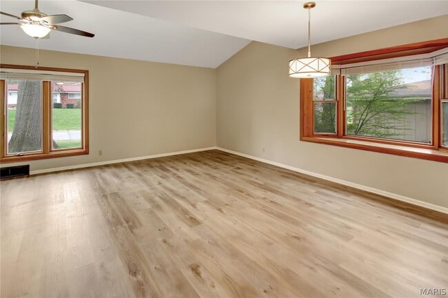 Building Photo - 3 Pem Rd