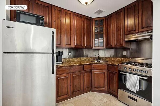 Foto del edificio - 468 17th St