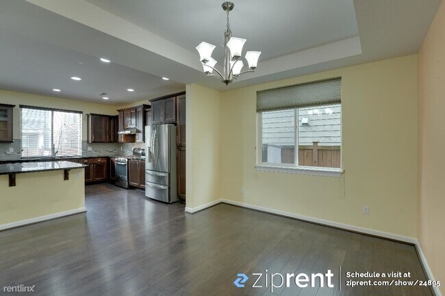 Foto del edificio - 4 br, 2.5 bath House - 19616 38th Dr SE, B...