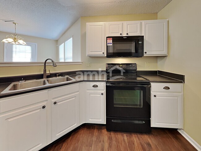 Foto del edificio - 10970 Clear Spring Dr