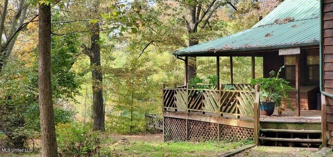 Foto del edificio - Wonderful cabin in the country and on a lake!