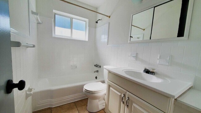 Foto del edificio - 170 NW 7th St