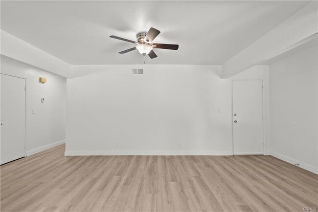 Building Photo - 40220 Cll El Clavelito