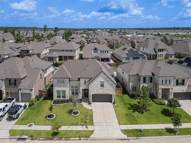 Building Photo - 12115 Ballshire Pines Dr