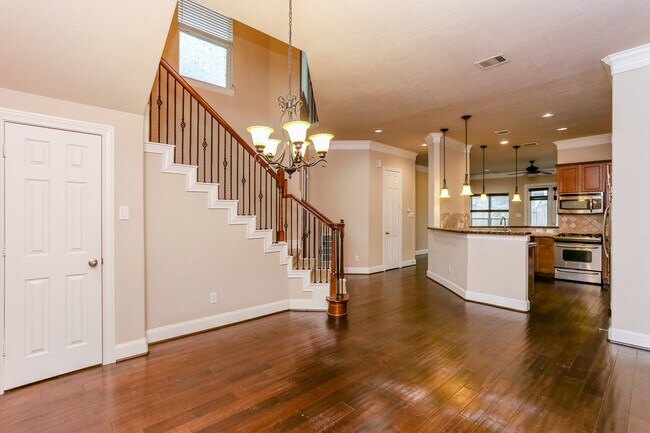 Foto del edificio - 5819 Petty St