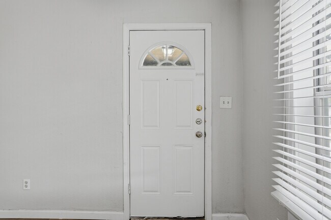 Foto del edificio - 505 E Heron St