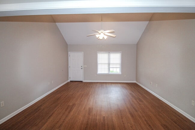 Building Photo - 2006 Talons Lake Dr