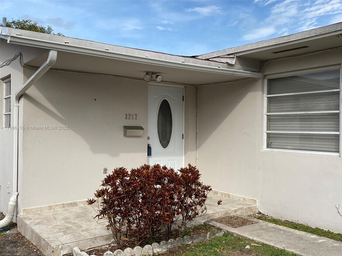 3267 SW 28th St Unit 3267, Miami, FL 33133 Apartment for Rent in