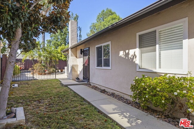 Building Photo - 6005 Hackers Ln