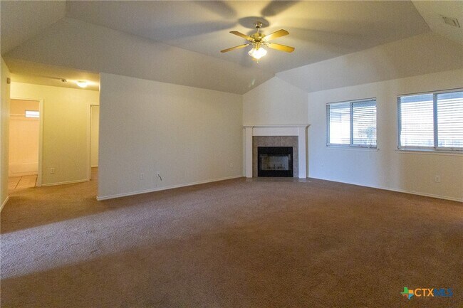 Building Photo - 3803 Lyna Ct
