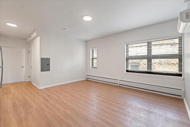 Foto del edificio - 1 bedroom in Chicago IL 60640
