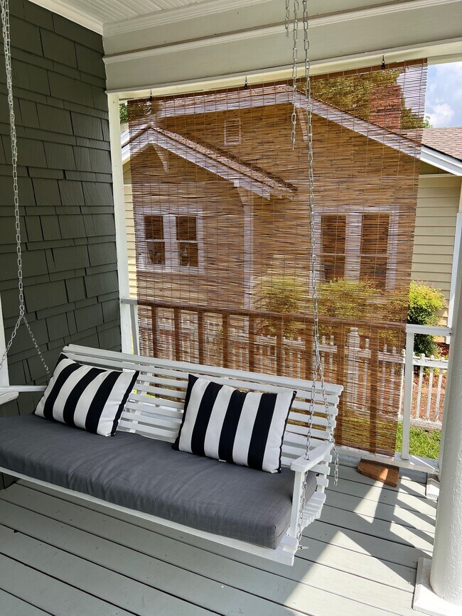 Foto del edificio - 408 W Park Ave