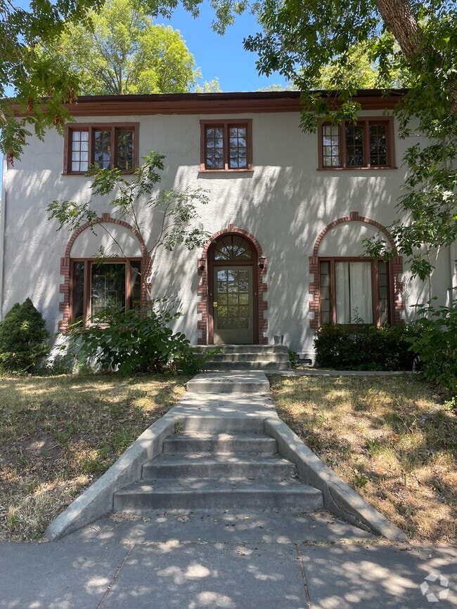 Building Photo - 945 S 700 E