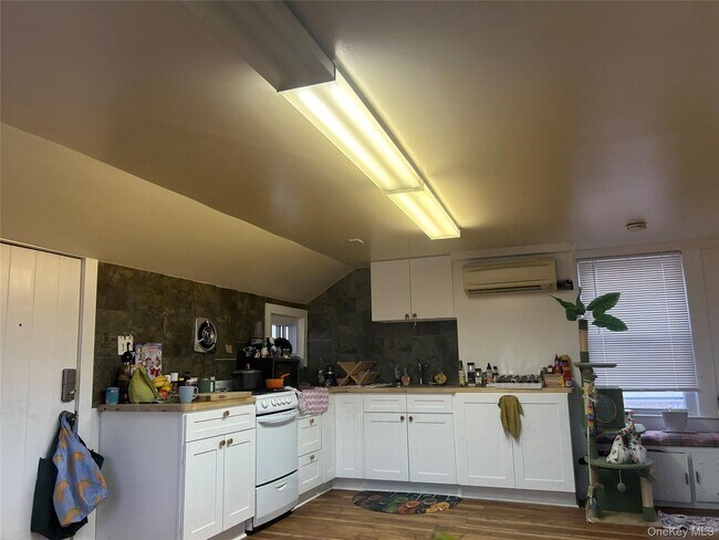 Foto del edificio - 34 Hoffman St