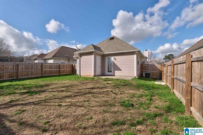 Foto del edificio - 139 Flagstone Ln