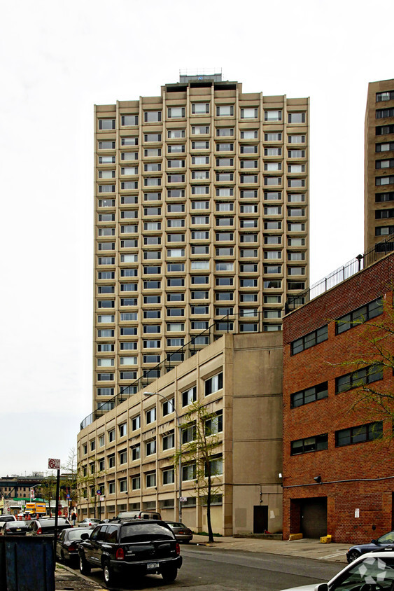 Foto del edificio - 32 St Clair Pl