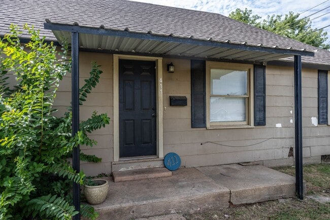 Building Photo - Single family 2 bed 1 bath home near SWOSU