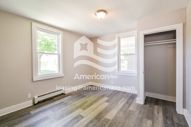 Foto del edificio - 4575 N 65th St