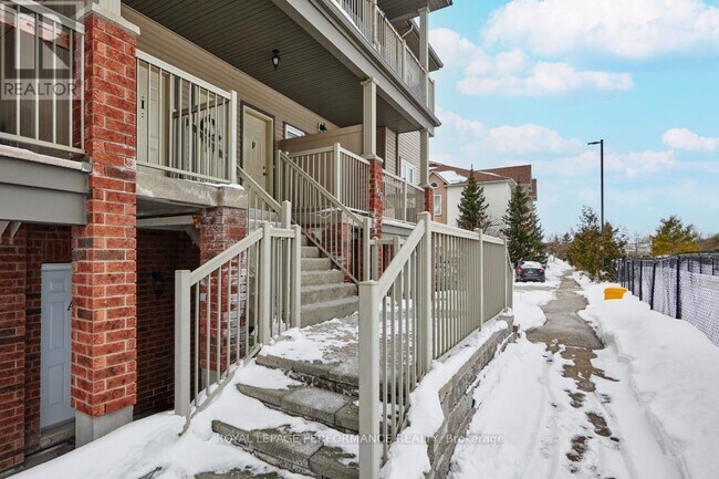 Photo du bâtiment - 1107 Stittsville Main St