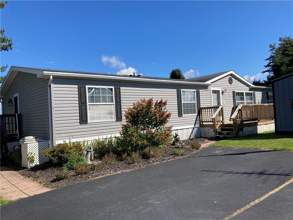 Foto principal - 1447 Rochester St