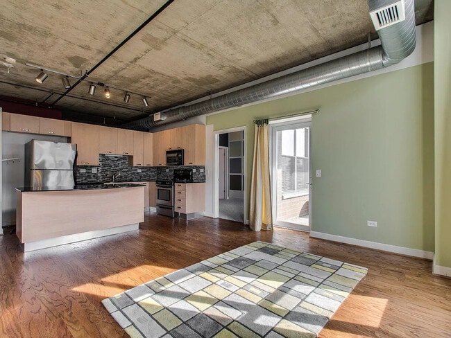 Building Photo - 111 S Morgan St