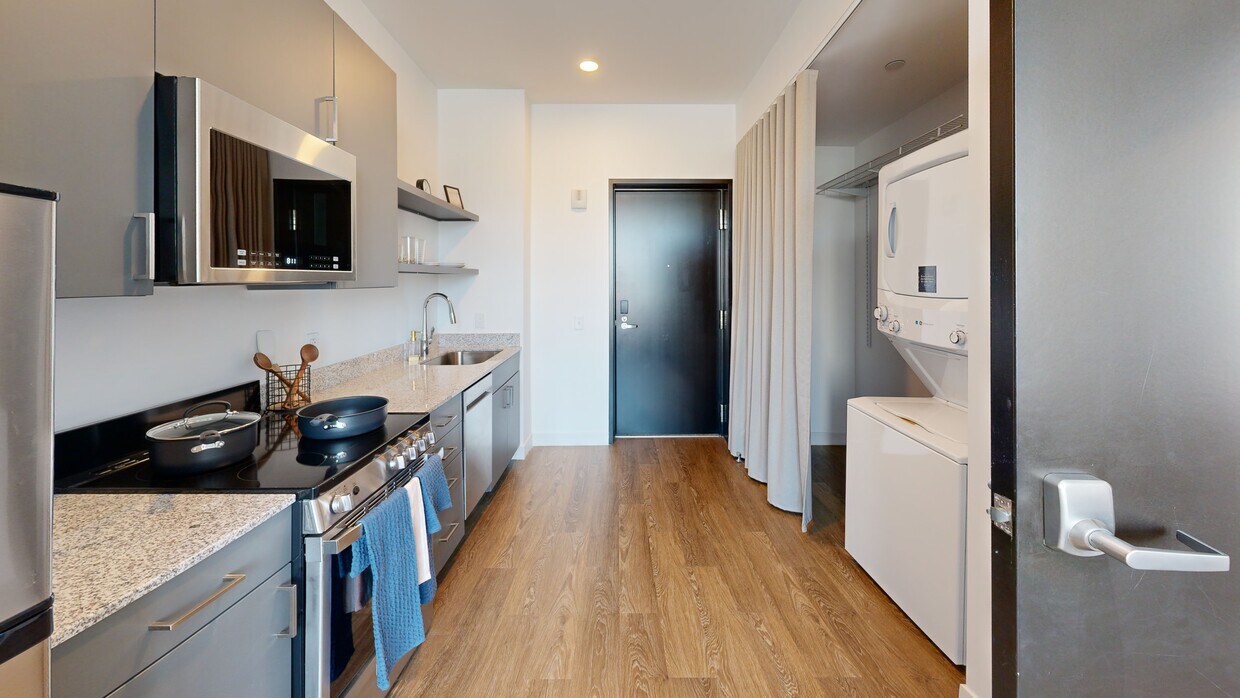 Photo - Broadview at Vanderbilt Apartments