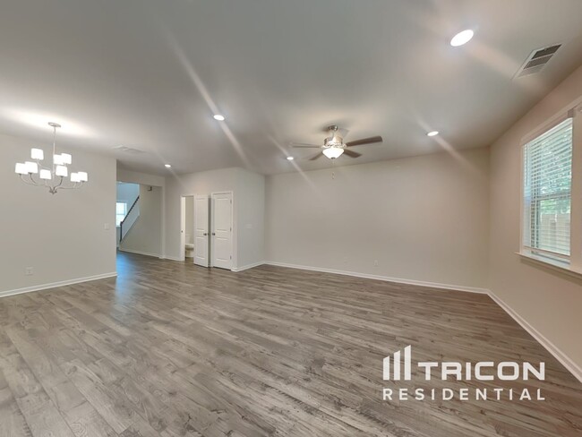Foto del edificio - 196 Chapelcrest Ln