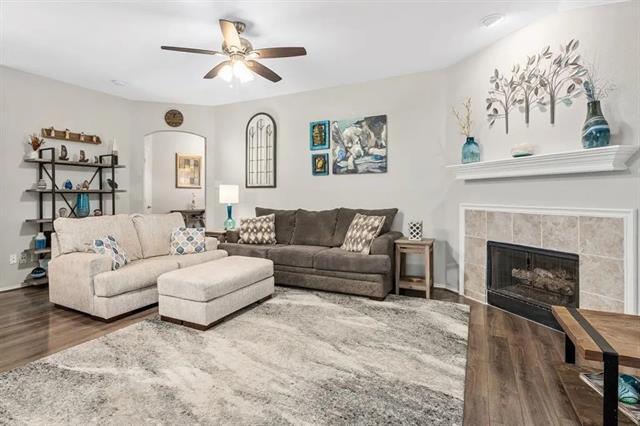 Foto del edificio - 1028 Ridgecrest Dr
