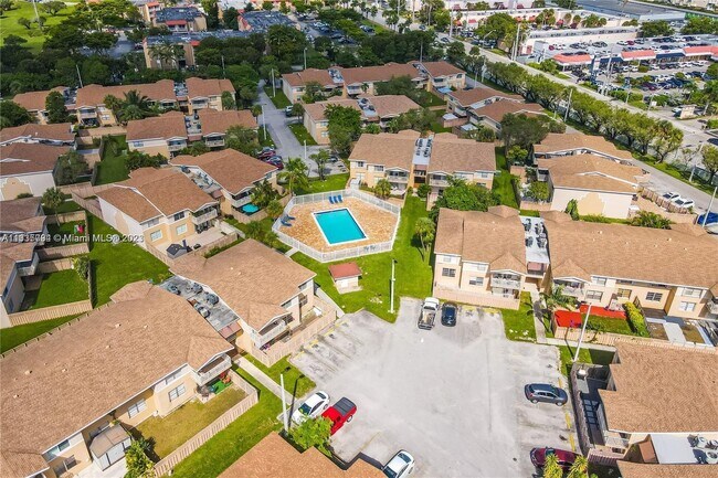 Foto del edificio - 4470 NW 79th Ave