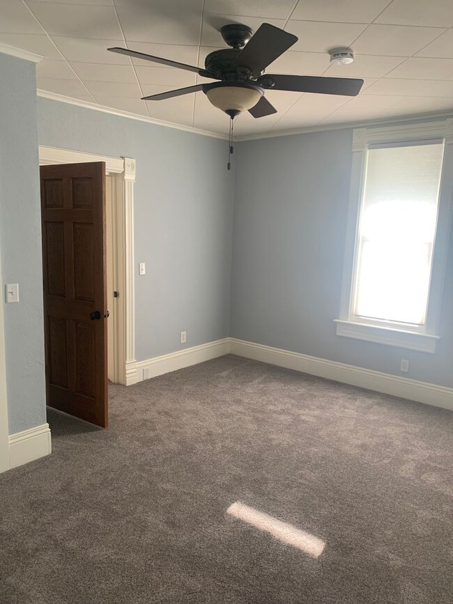 Foto del edificio - 704 Otter Ave