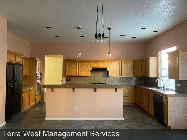 Foto del edificio - 5 br, 3 bath House - 1250 Lime Point St.