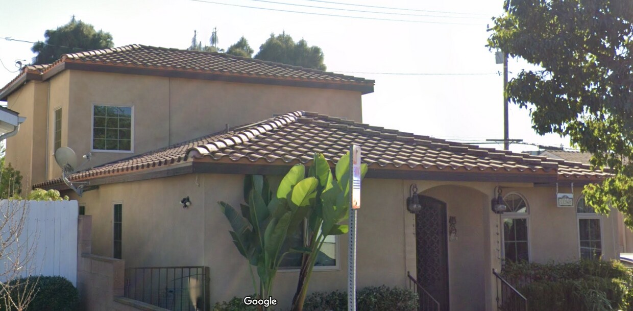 More pictures coming - 11360 Segrell Way