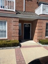 Building Photo - 380 Montauk Hwy