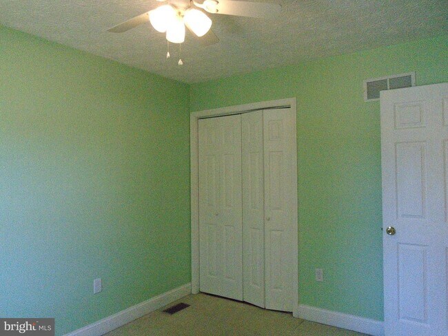 Building Photo - 602 Winslow Dr