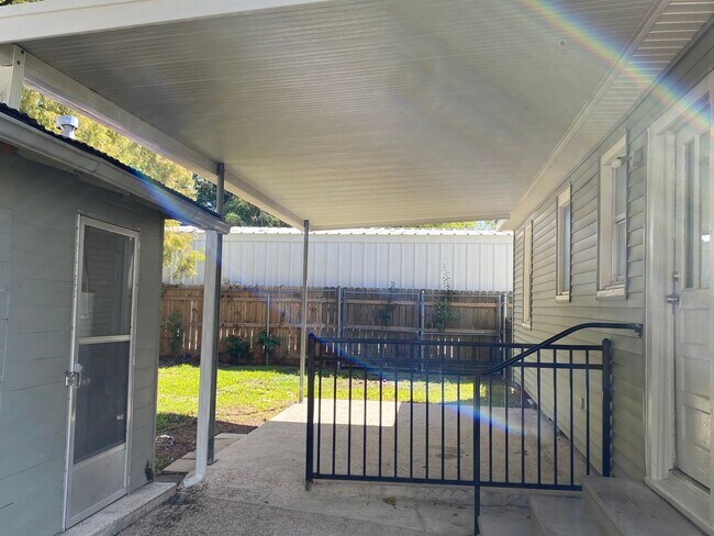 Foto del edificio - 115 Woodrow St