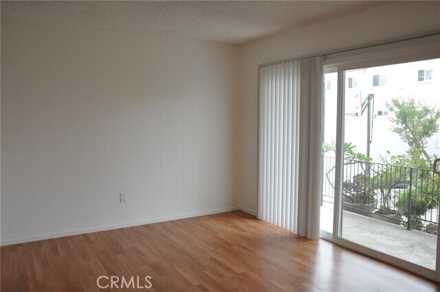 Building Photo - 2305 Vanderbilt Ln