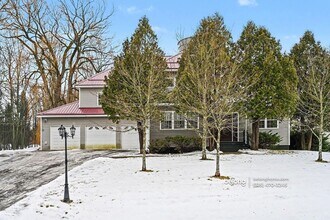 Building Photo - 1 Sanctuary Dr