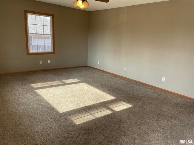 Foto del edificio - 2806 W 47th St