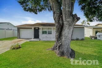 Building Photo - 8504 Willow Forest Ct