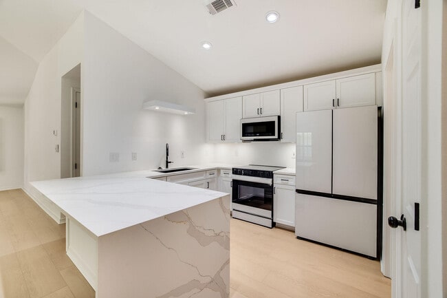 Foto del edificio - 145 Bayou Landing Rd