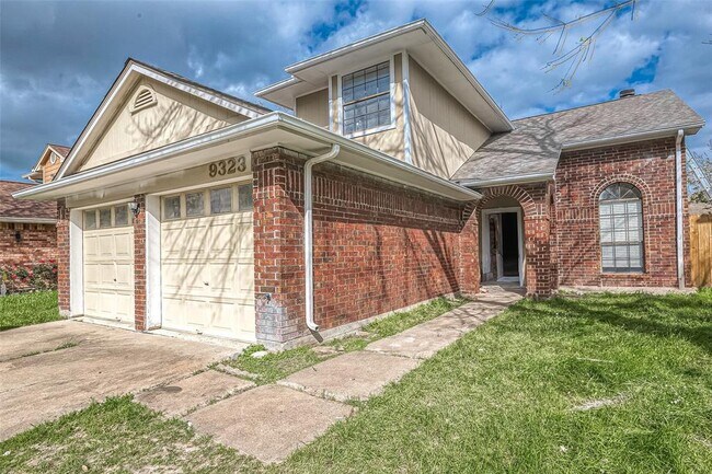 Building Photo - 9323 Spindlewood Dr
