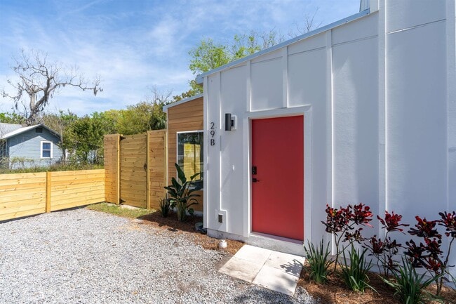 Foto del edificio - 29 Masters Dr