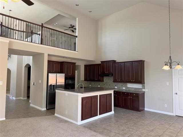 Building Photo - 1621 Country Brook Ln