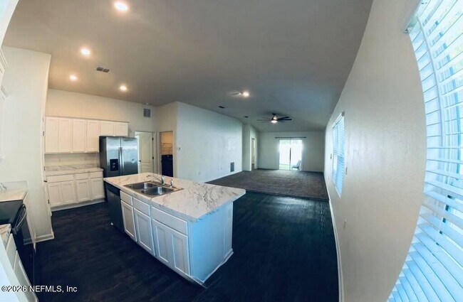 Building Photo - 8454 Cape Fox Dr