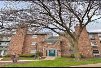 Building Photo - 4316 W Shamrock Ln