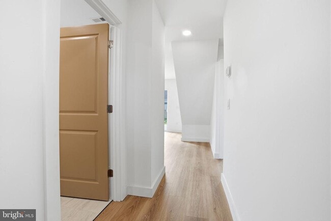 Foto del edificio - 20 Redbrook Ln