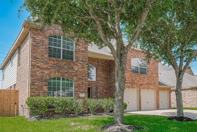 Foto del edificio - 21627 Cozy Hollow Ln