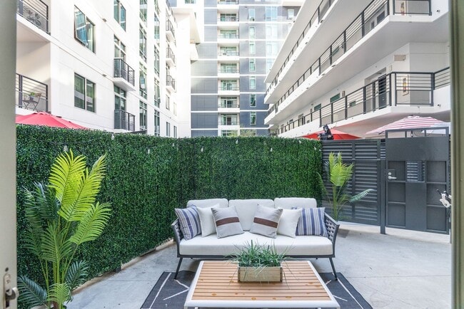 Building Photo - Expansive Little Italy 1 Bedroom at Acqua ...