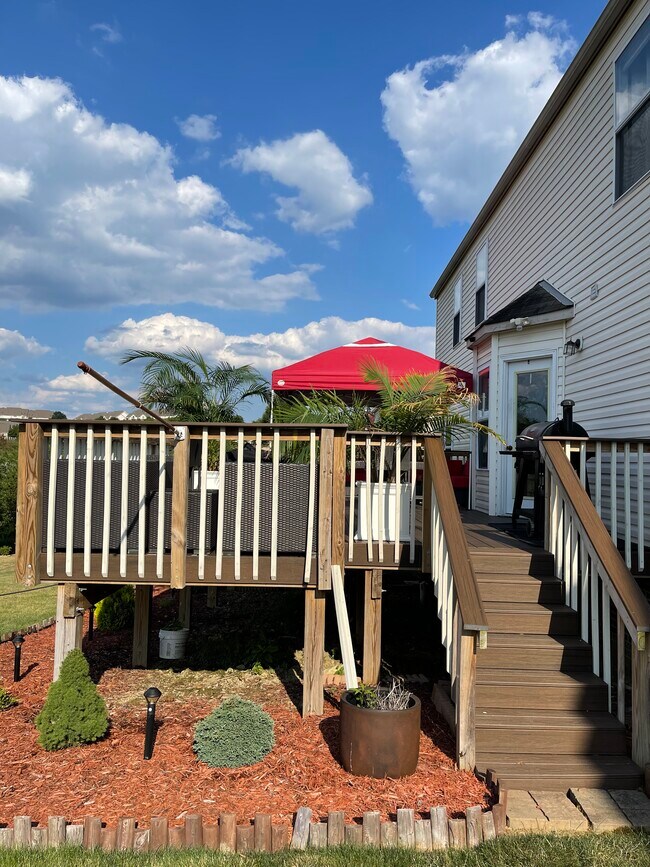 Foto del edificio - 107 Summerfield Estates Dr